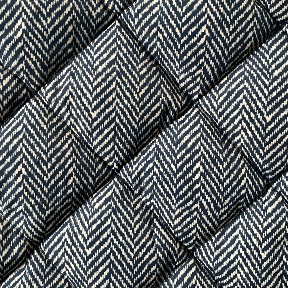 J. Crew Down Vest Size Small Excursion Quilted Herringbone Black Tan EUC $108 - Picture 8 of 16